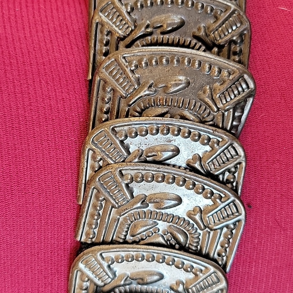 Vintage Retro Strtchy Statement Belt 38" stretches to 48" - Picture 3 of 8
